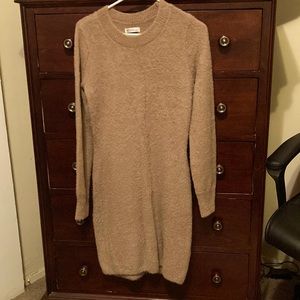 Women’s winter dress Size L.